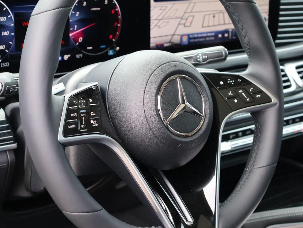 2026 Mercedes-BENZ GLE — миниатюра 18