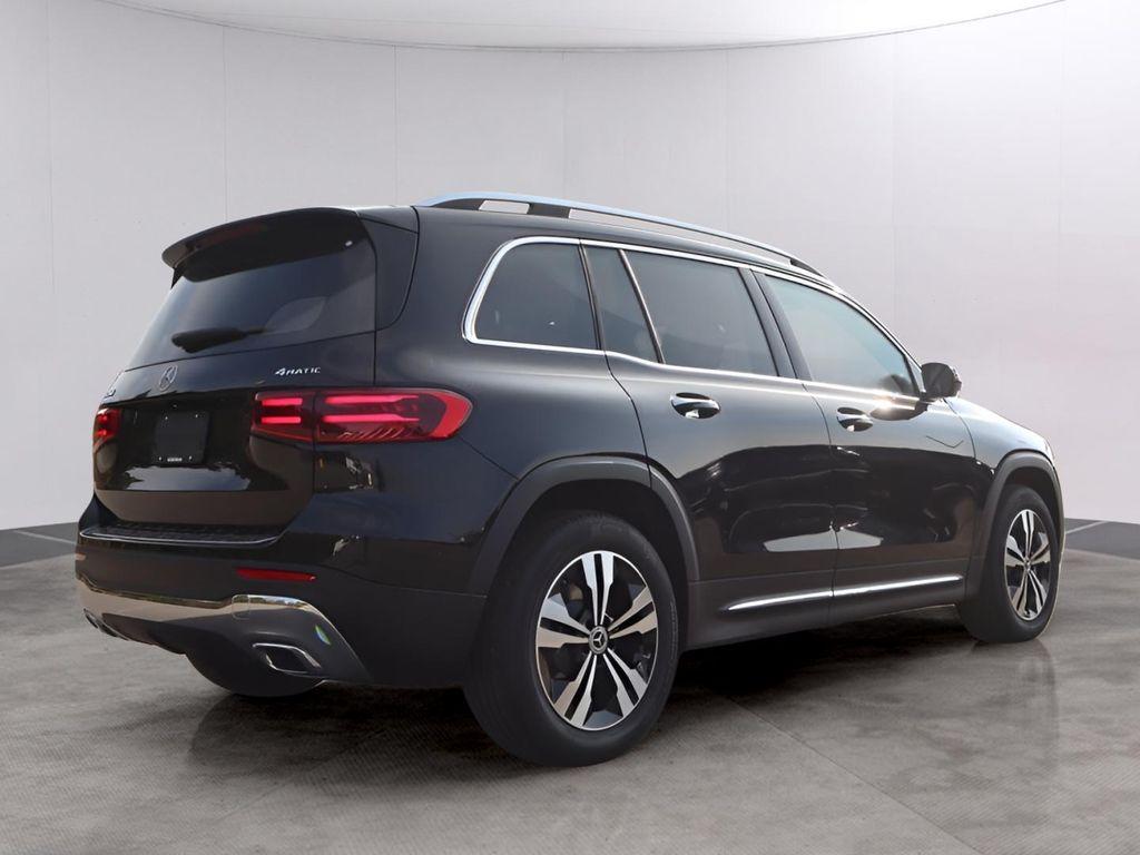 2026 Mercedes-BENZ GLB — миниатюра 7