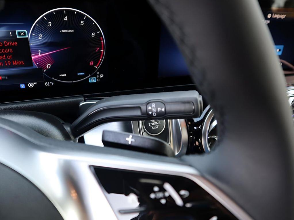 2026 Mercedes-BENZ GLB — миниатюра 37