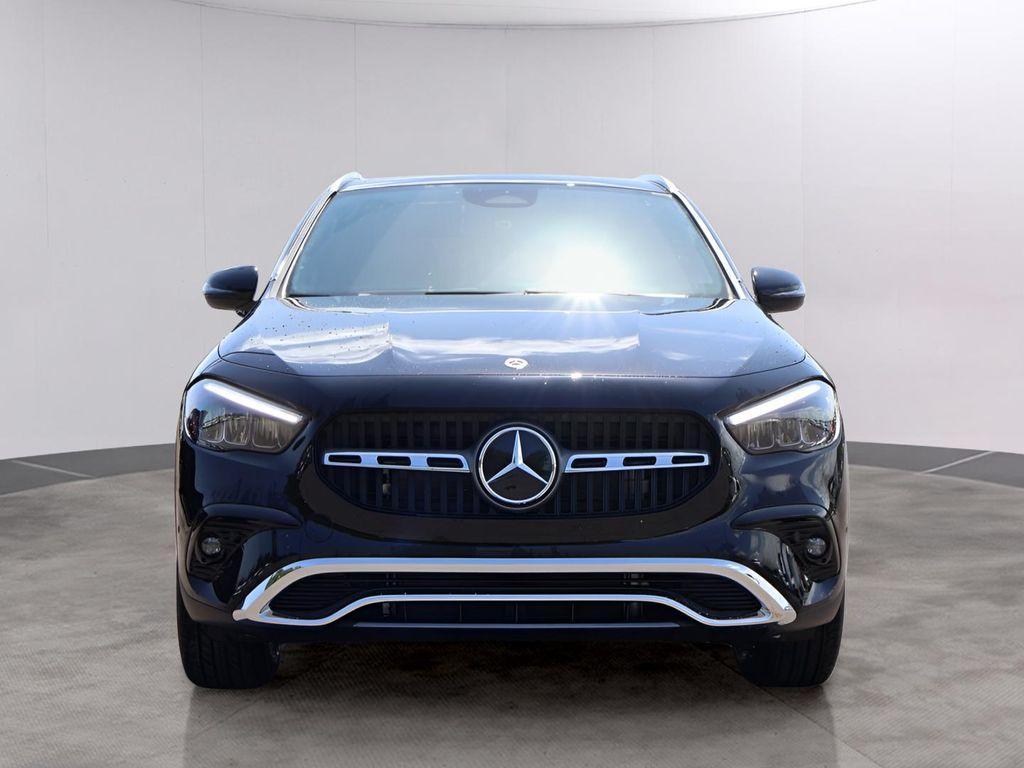 MERCEDES-BENZ GLA - 2