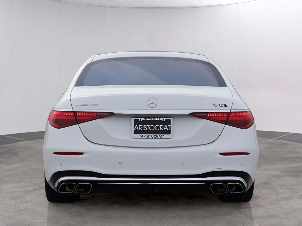صورة 6 لـ 2026 Mercedes-BENZ AMG S 63 E BASE