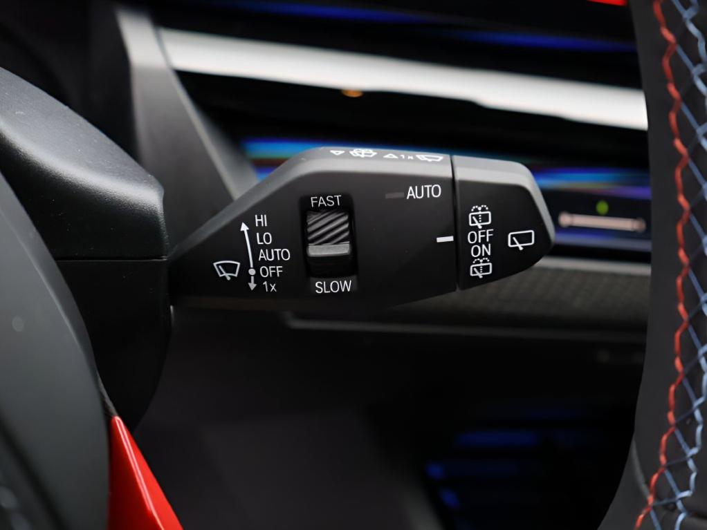 2027 BMW M5 TOURING 缩略图 35