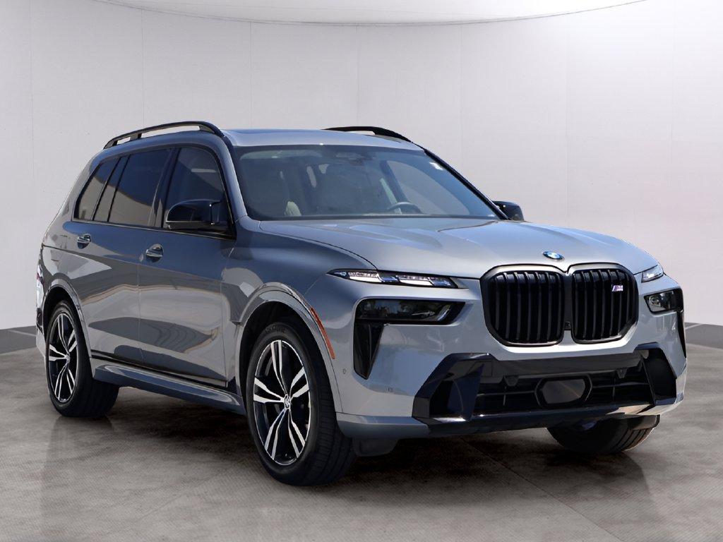 صورة 3 لـ 2025 BMW X7 M60I