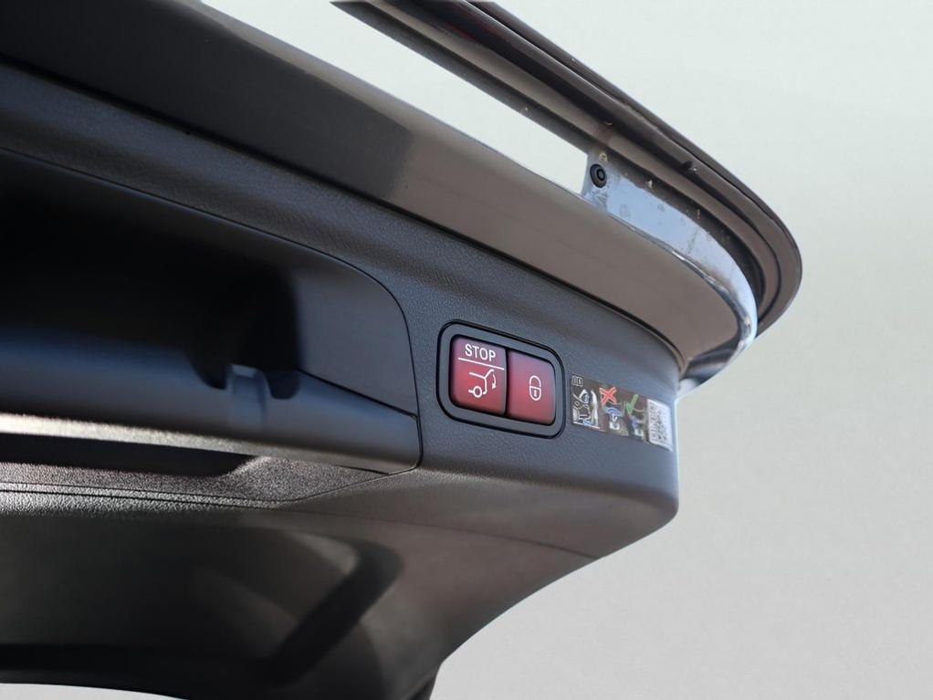2026 Mercedes-BENZ GLE 缩略图 12