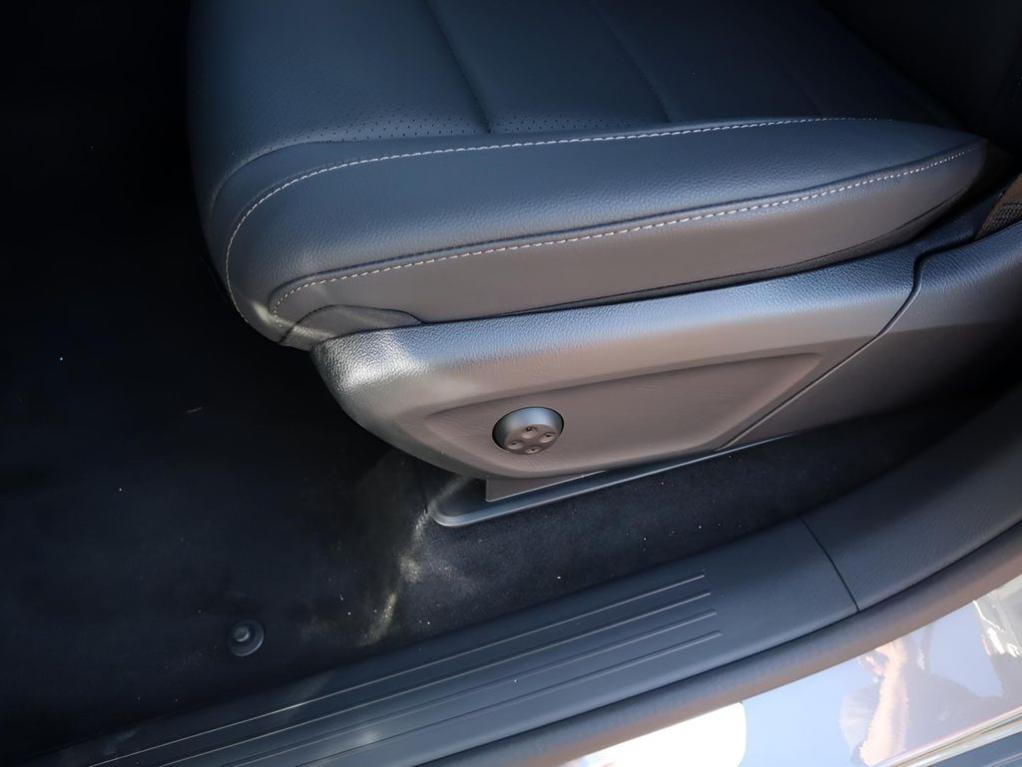 2026 Mercedes-BENZ GLE 缩略图 26