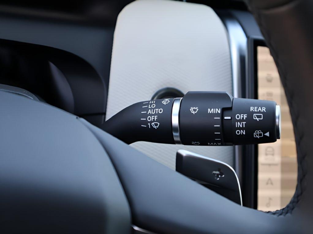 2026 LAND Rover DISCOVERY SPORT LANDMARK — миниатюра 32