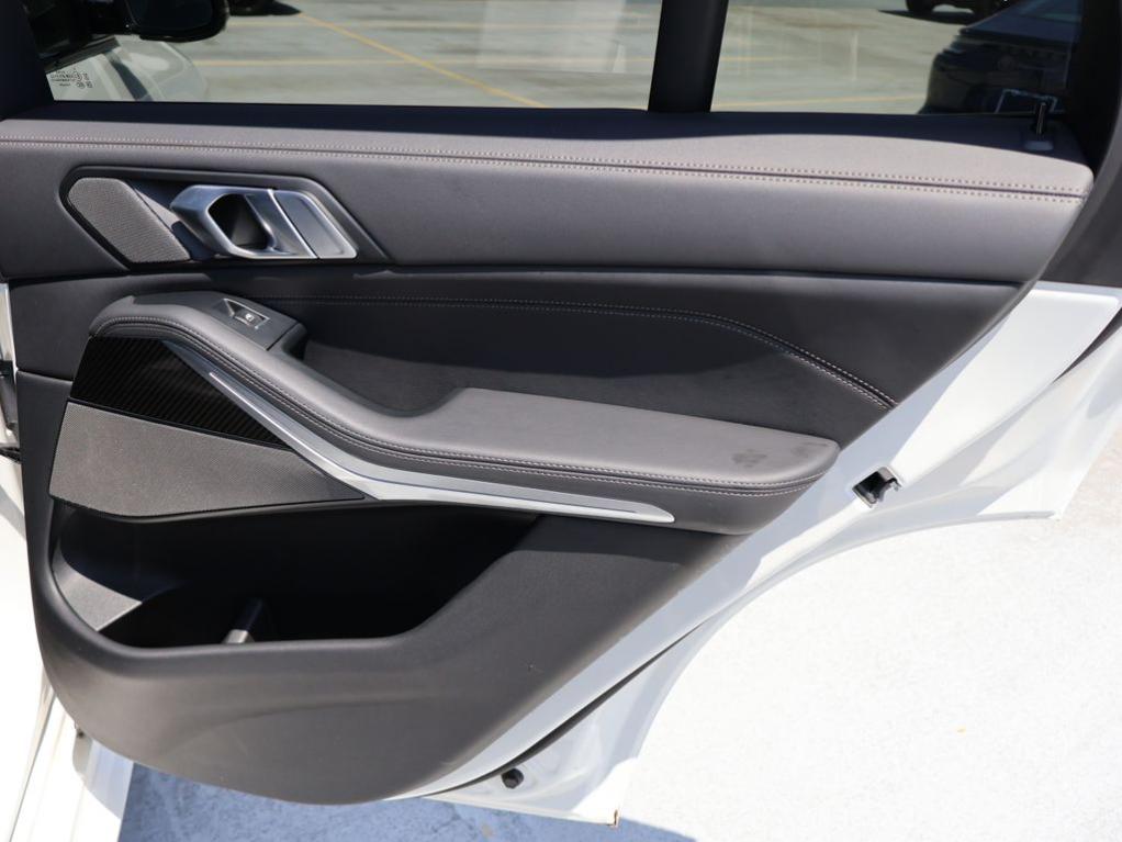 2026 BMW X5 M60I 缩略图 16