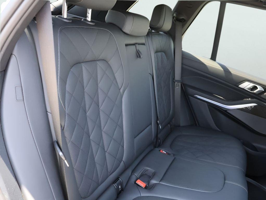 2026 BMW X5 M60I 缩略图 14