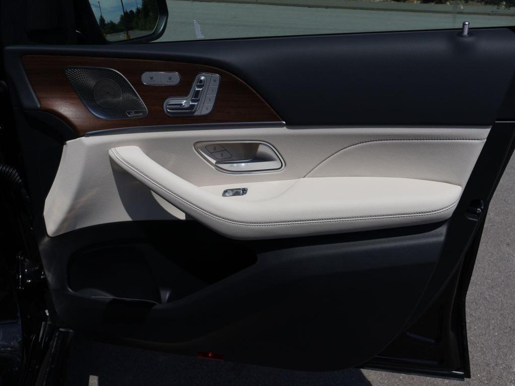 2026 Mercedes-BENZ GLE 缩略图 11