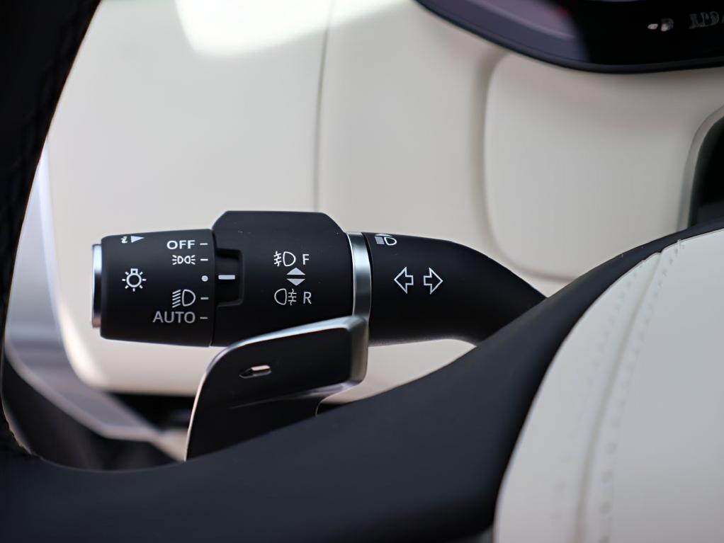 صورة مصغرة 32 لـ 2026 LAND Rover RANGE ROVER AUTOBIOGRAPHY