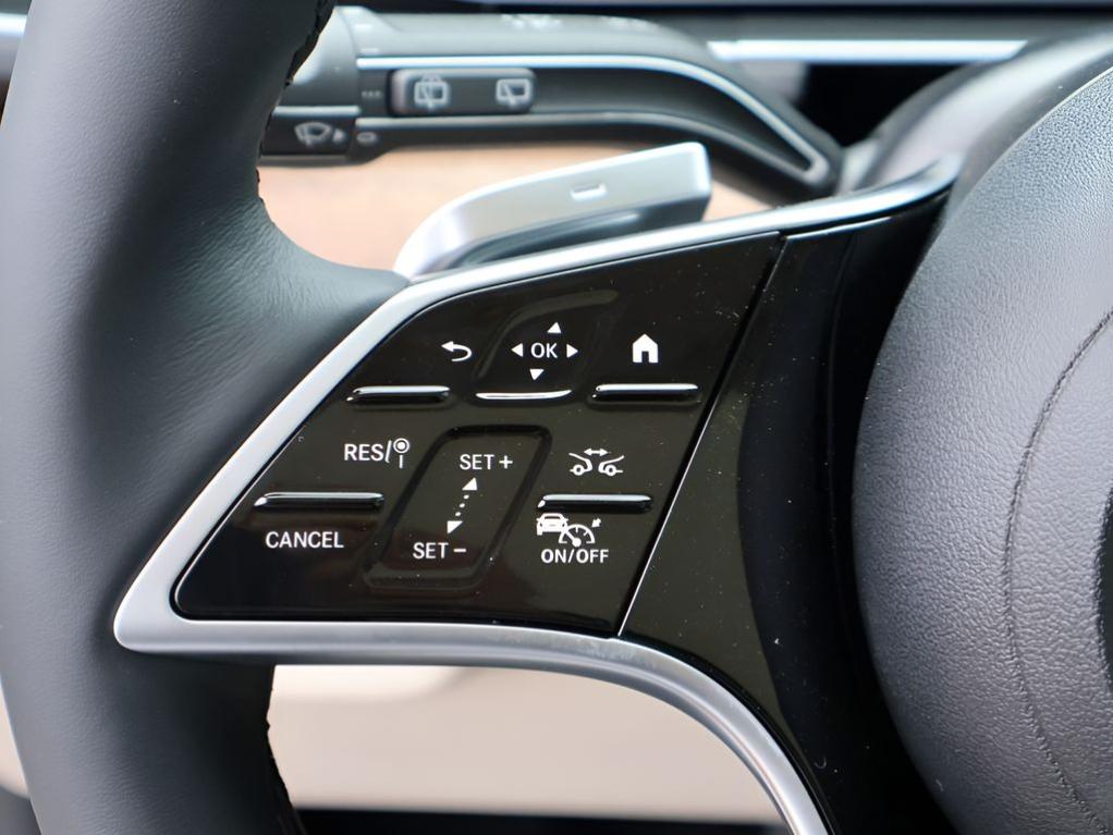 2026 Mercedes-BENZ GLE — миниатюра 31