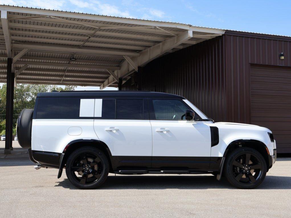 2025 LAND Rover DEFENDER P500 V8 — фото 4
