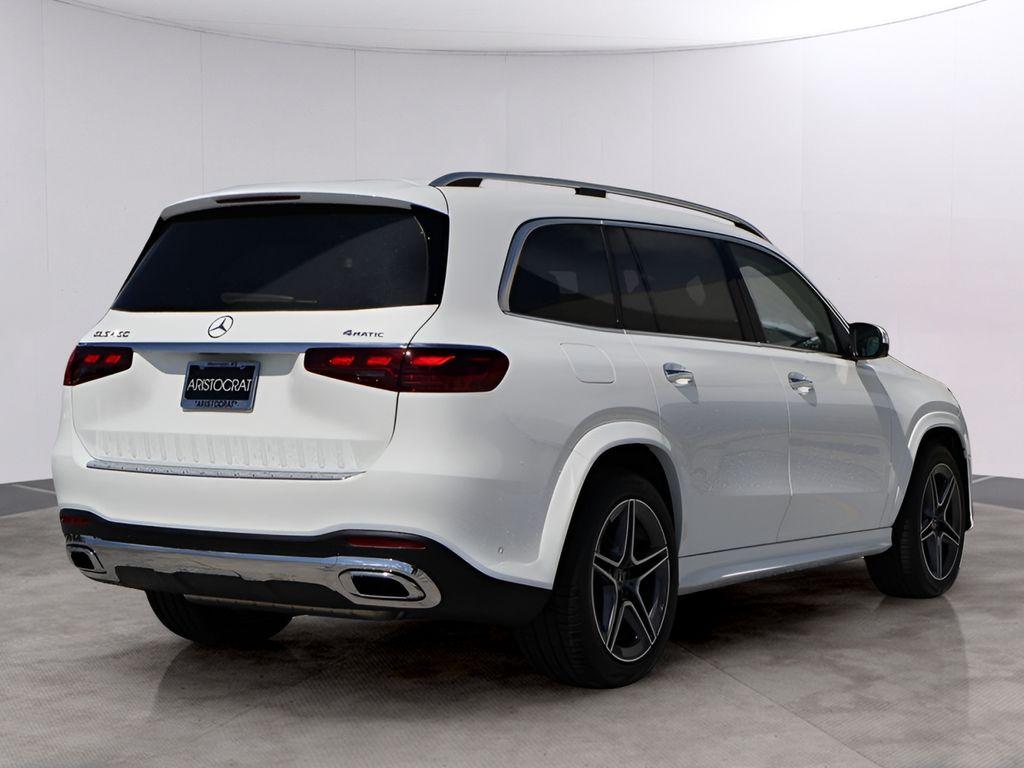 2026 Mercedes-BENZ GLS — миниатюра 7