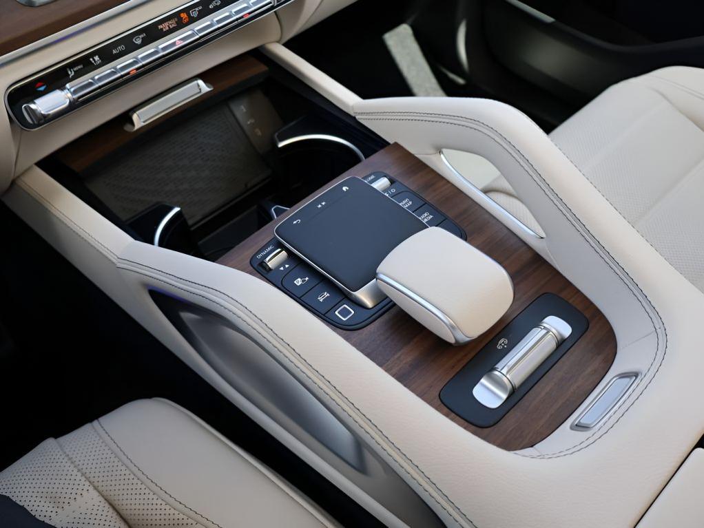 2026 Mercedes-BENZ GLS — миниатюра 27