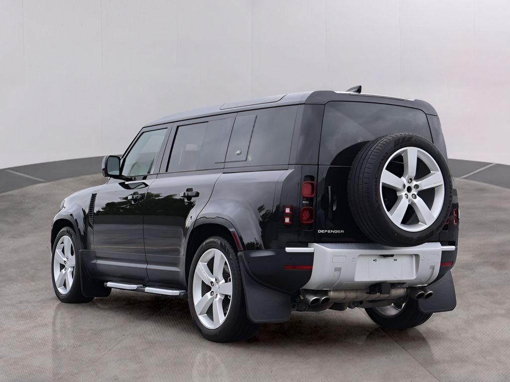 2024 LAND Rover DEFENDER 110 SE — фото 5