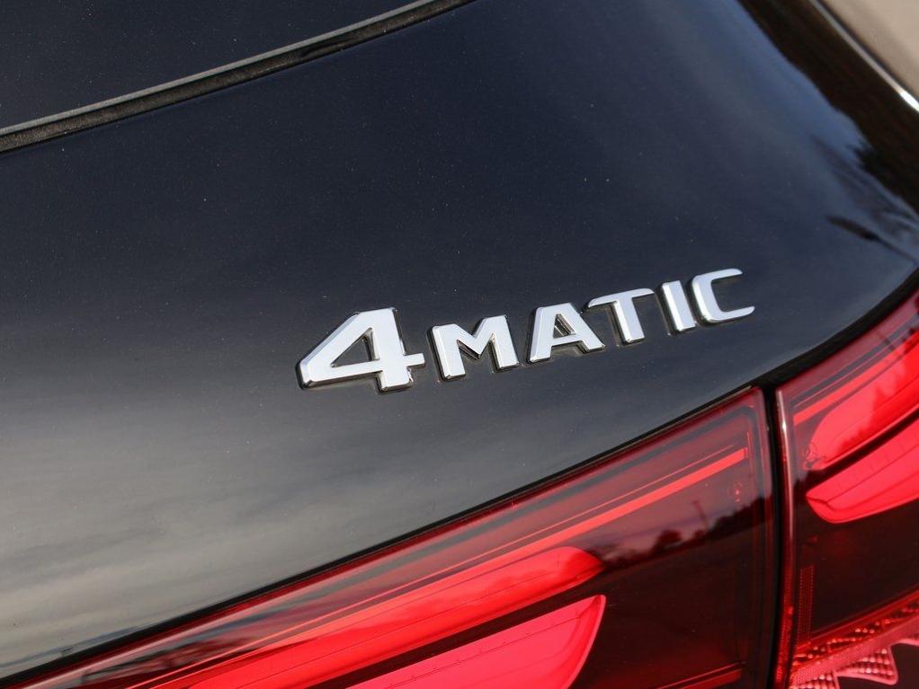 MERCEDES-BENZ GLA - 9