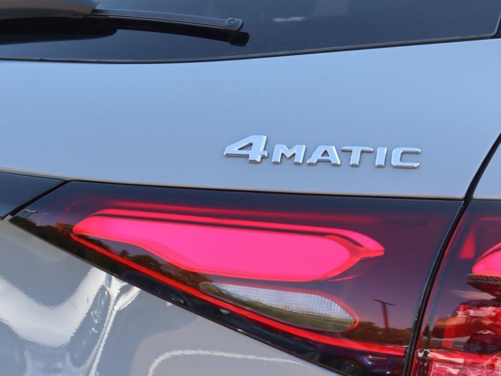 MERCEDES-BENZ GLC - 8