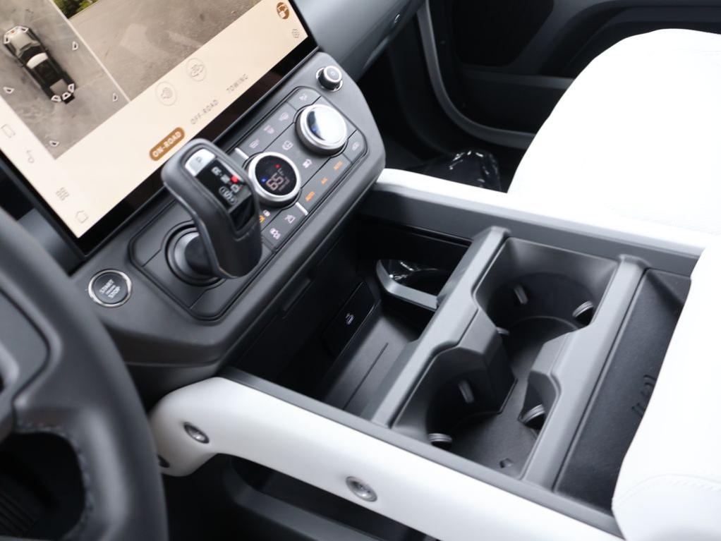 2026 LAND Rover DEFENDER P400 X-DYNAMIC SE 缩略图 24