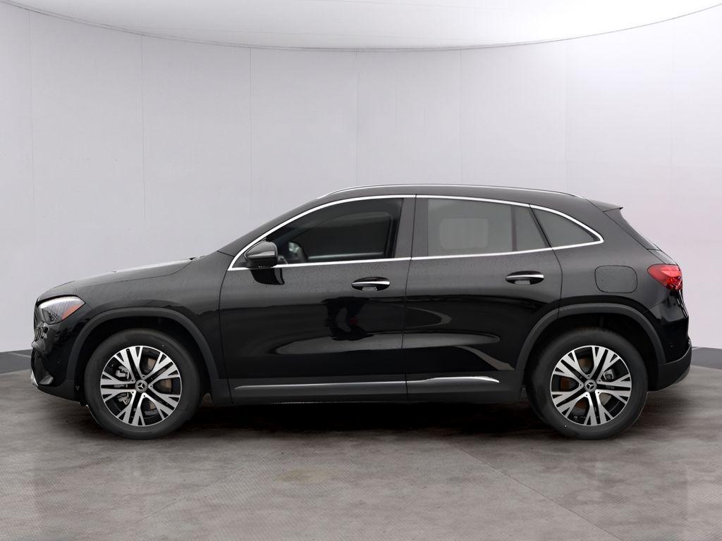 MERCEDES-BENZ GLA - 6