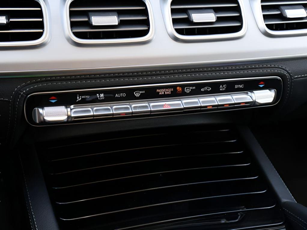 2026 Mercedes-BENZ GLE — миниатюра 25