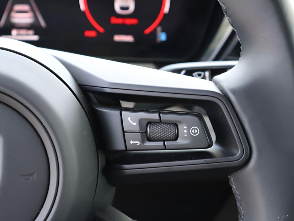 2025 Porsche MACAN 4 — миниатюра 32