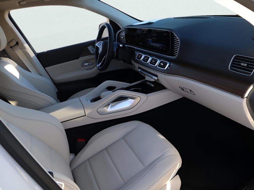 2026 Mercedes-BENZ GLE 缩略图 15