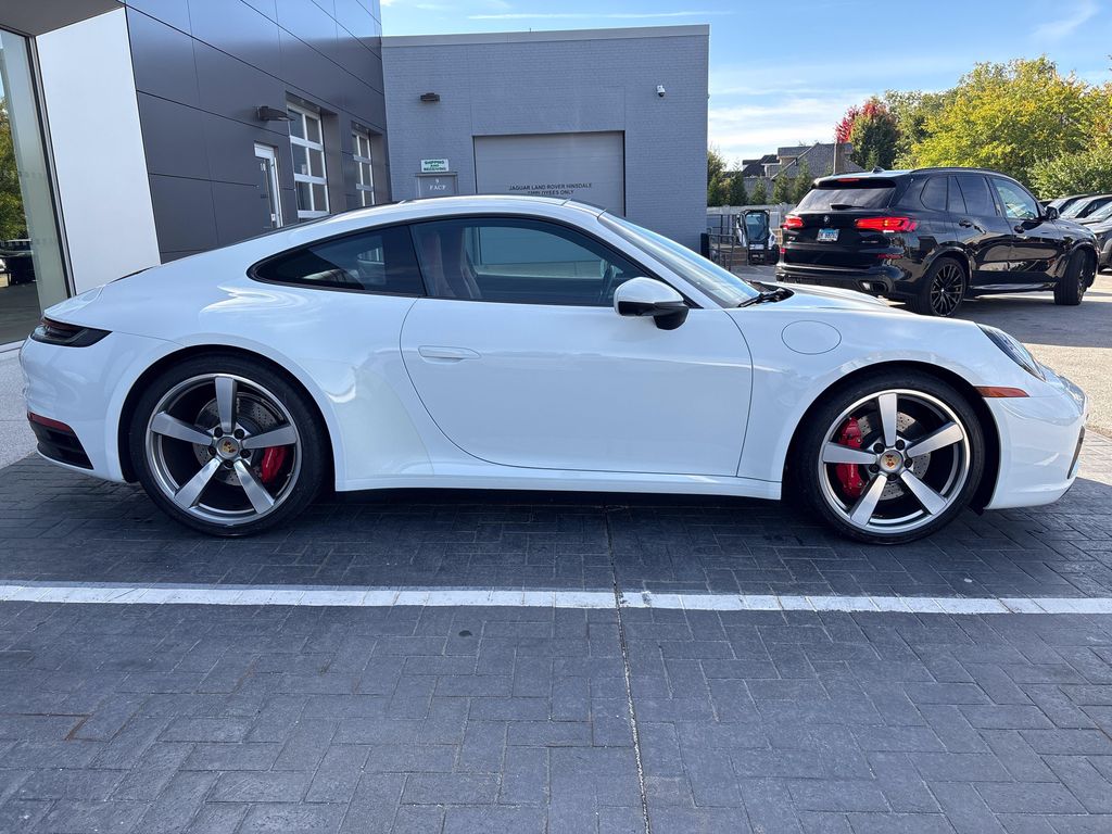 صورة 8 لـ 2020 Porsche 911 CARRERA 4S
