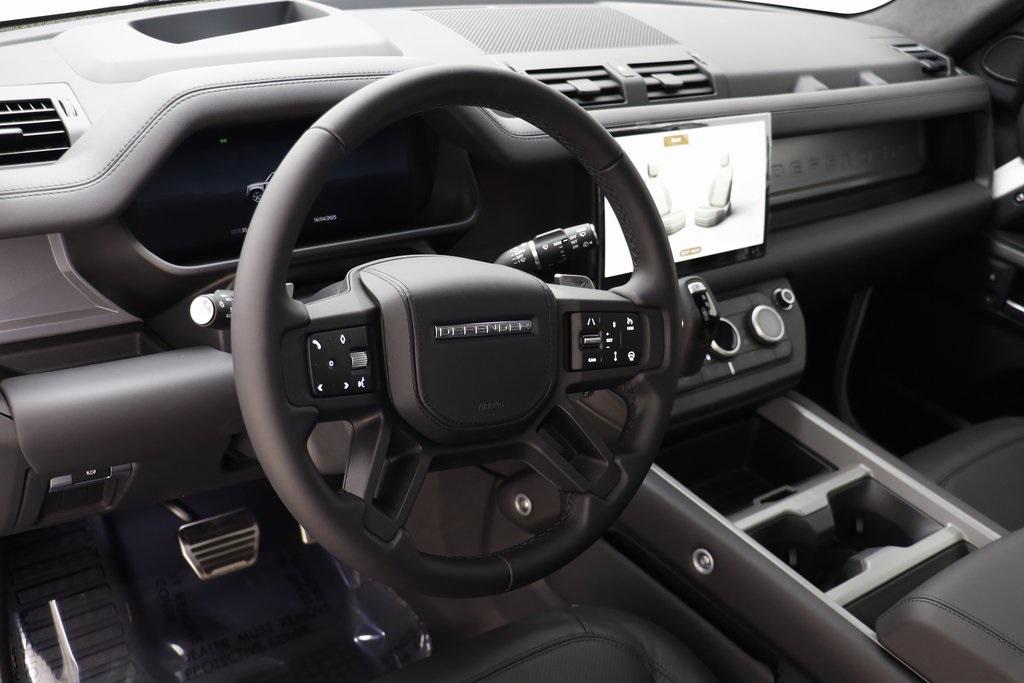 صورة مصغرة 7 لـ 2025 LAND Rover DEFENDER 110 V8