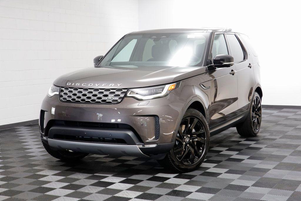 New 2025 Land Rover Discovery P300 S