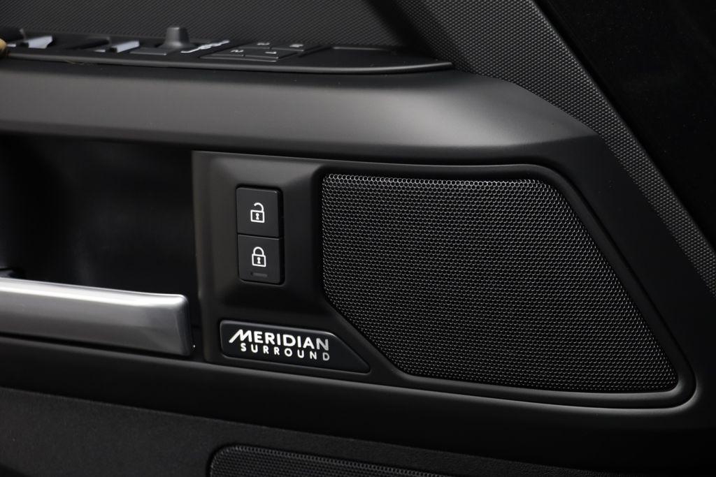 2026 LAND Rover DEFENDER P400 X-DYNAMIC SE — фото 7