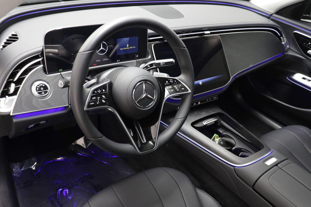 MERCEDES-BENZ E-CLASS - 6