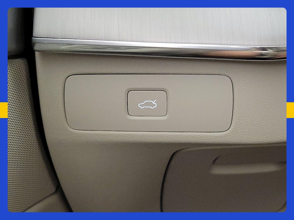 2023 Volvo XC90 B5 CORE 照片 16