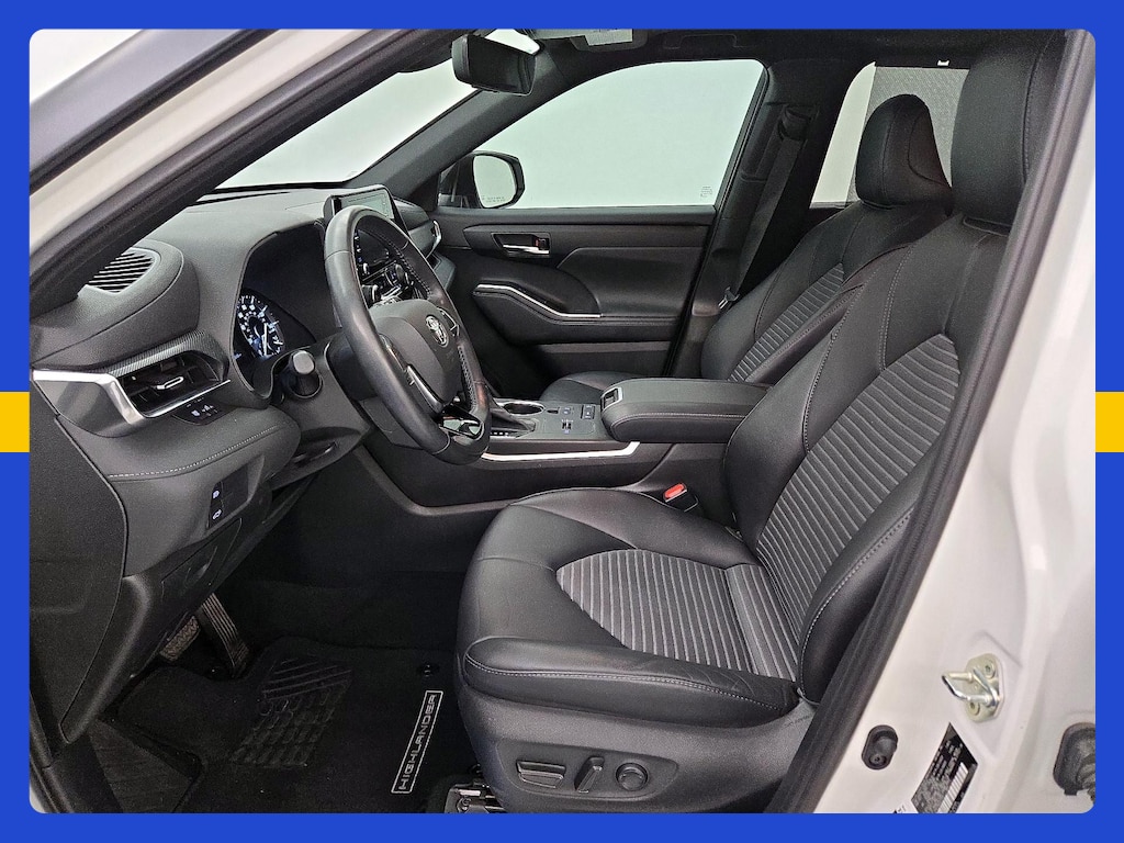 صورة 13 لـ 2021 Toyota HIGHLANDER XSE