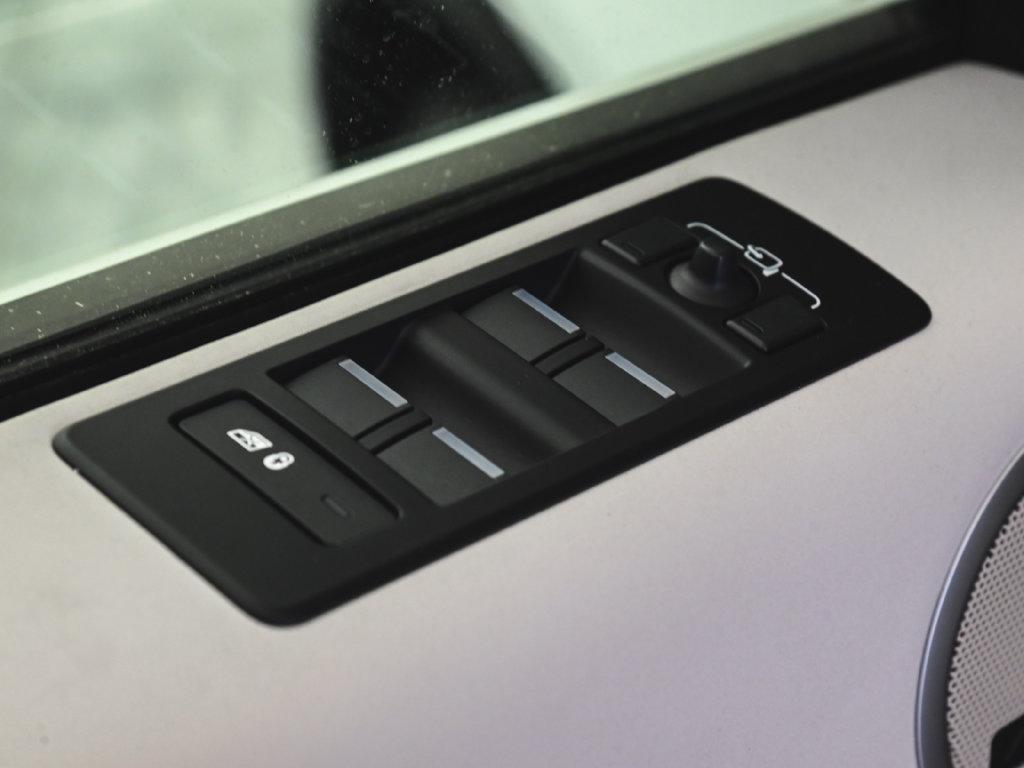 2025 LAND Rover DISCOVERY P300 S — миниатюра 9