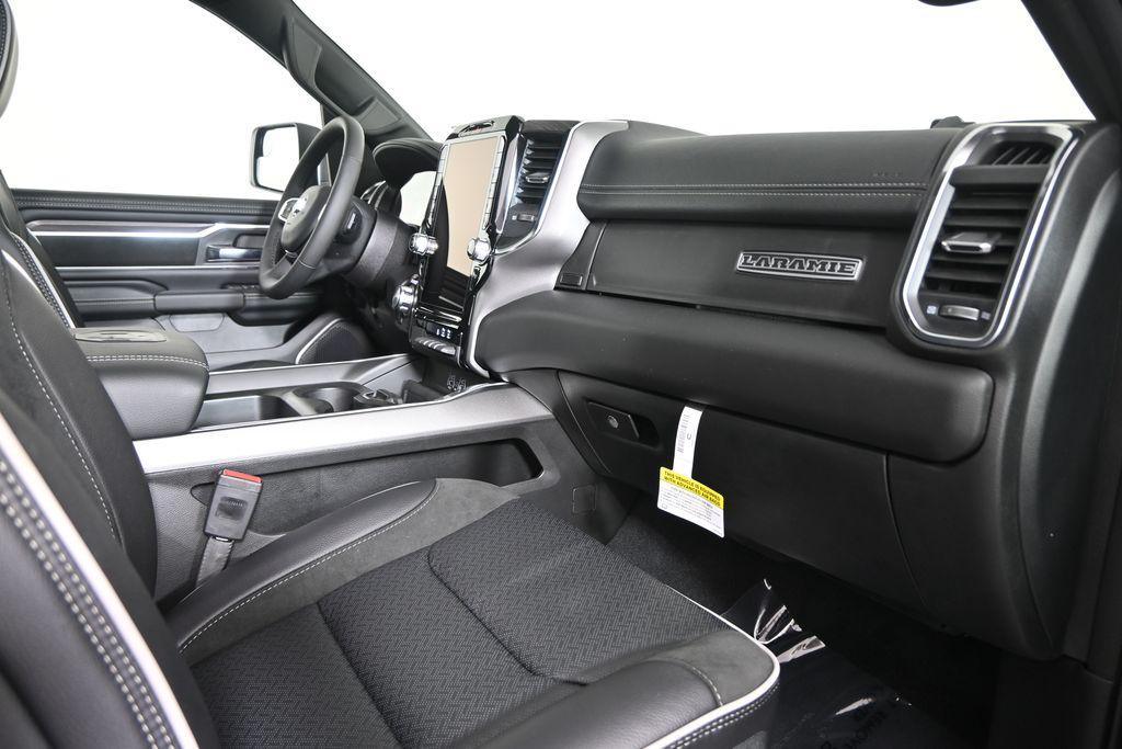 2026 RAM 1500 LARAMIE — миниатюра 16