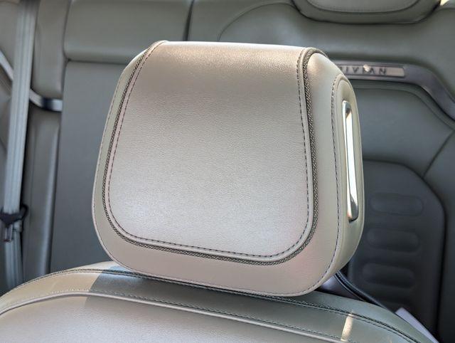 2023 Rivian R1T ADVENTURE QUAD MOTOR LARGE PACK — фото 16