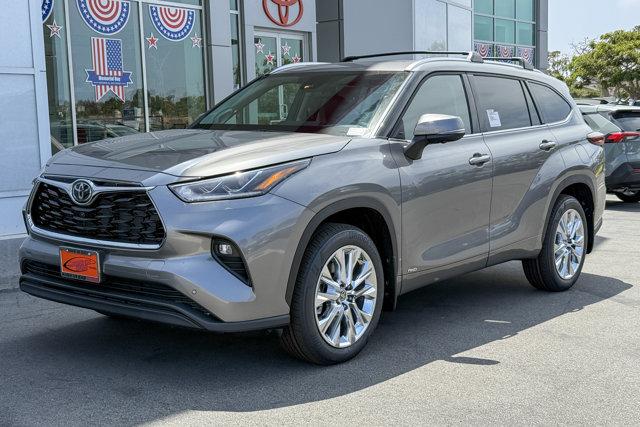 New 2026 Toyota Highlander Hybrid Platinum