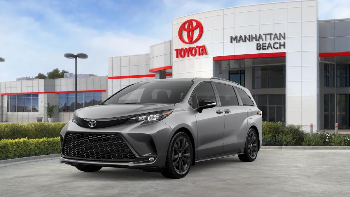 New 2026 Toyota Sienna XSE 7 Passenger