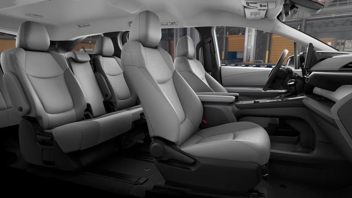 TOYOTA SIENNA - 1