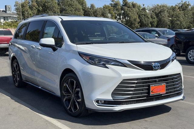 TOYOTA SIENNA - 5