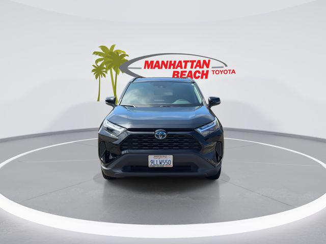 صورة 3 لـ 2024 Toyota RAV4 HYBRID XLE