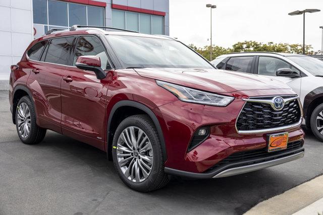New 2026 Toyota Highlander Hybrid Platinum