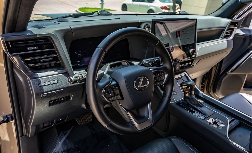 صورة مصغرة 15 لـ 2024 Lexus GX 550 OVERTRAIL+