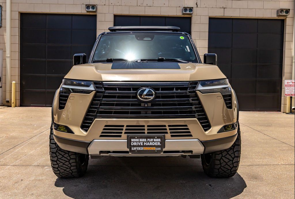 صورة 4 لـ 2024 Lexus GX 550 OVERTRAIL+