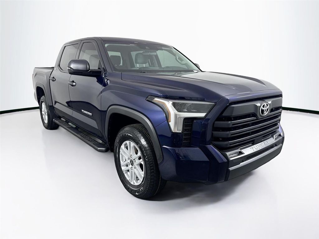 TOYOTA TUNDRA - 4