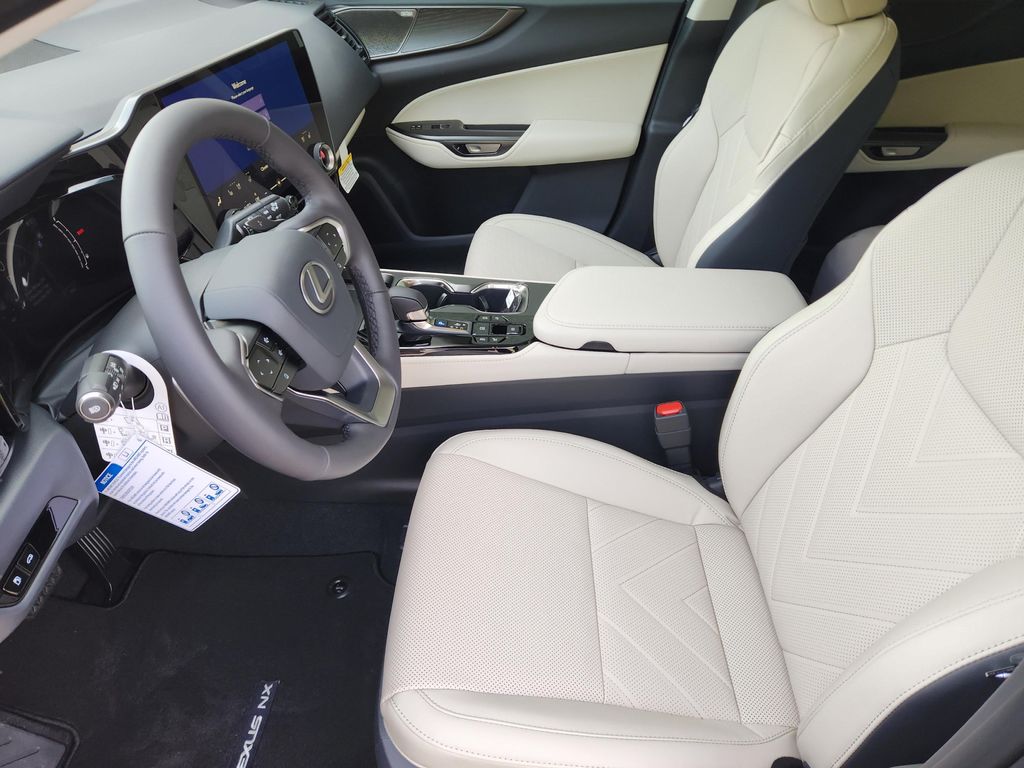 2026 Lexus NX 350 LUXURY photo 5