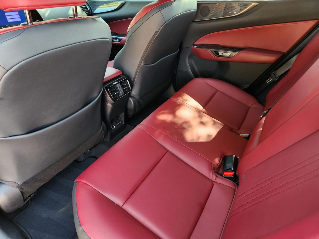 صورة مصغرة 28 لـ 2024 Lexus NX 350 PREMIUM
