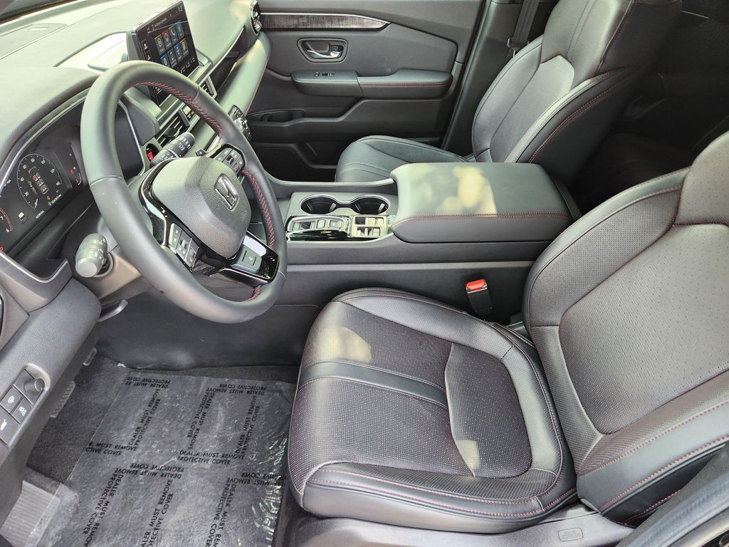 صورة 5 لـ 2025 Honda PILOT BLACK EDITION