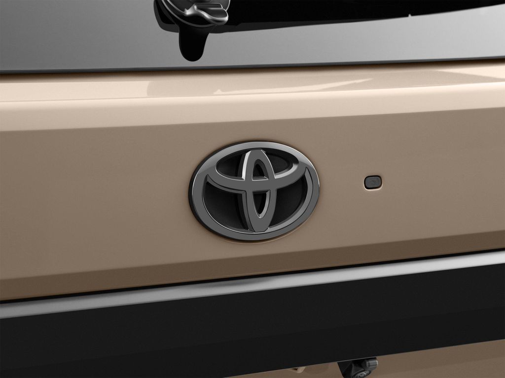 2025 Toyota SEQUOIA TRD PRO 缩略图 63