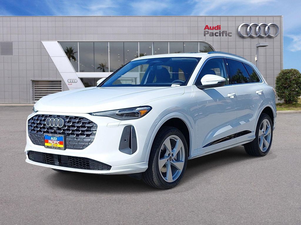 New 2026 Audi Q5 Premium Plus TFSI quattro S tronic